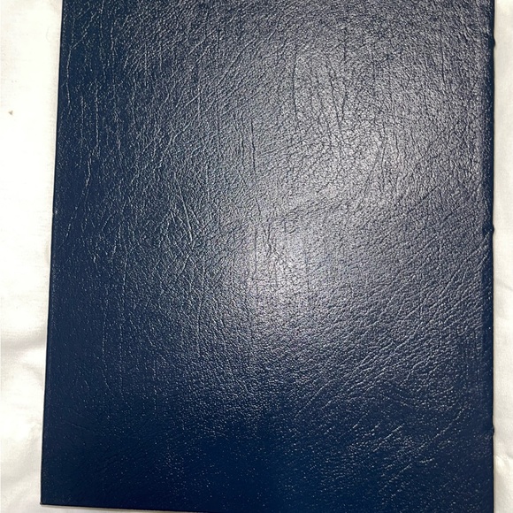 ONE NATION, America Remembers September 11, 2001  Leather book, - Picture 3 of 3